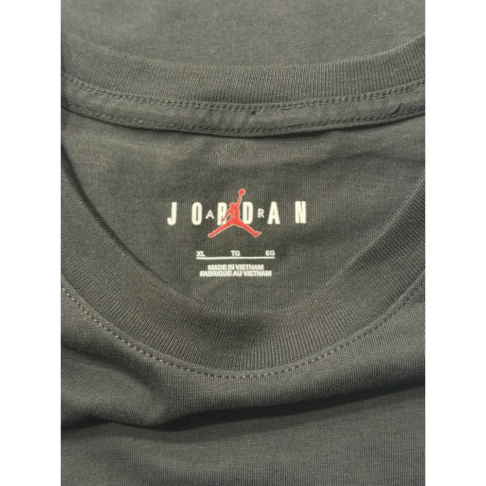 Jordan Essentials Graphic T-Shirt Black IB3355-010 Men XL NWT